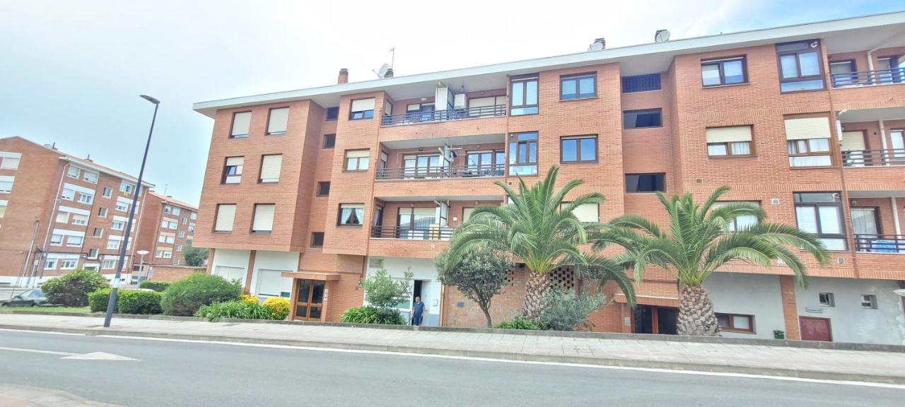 Berango Cozy Home Parking Exterior foto