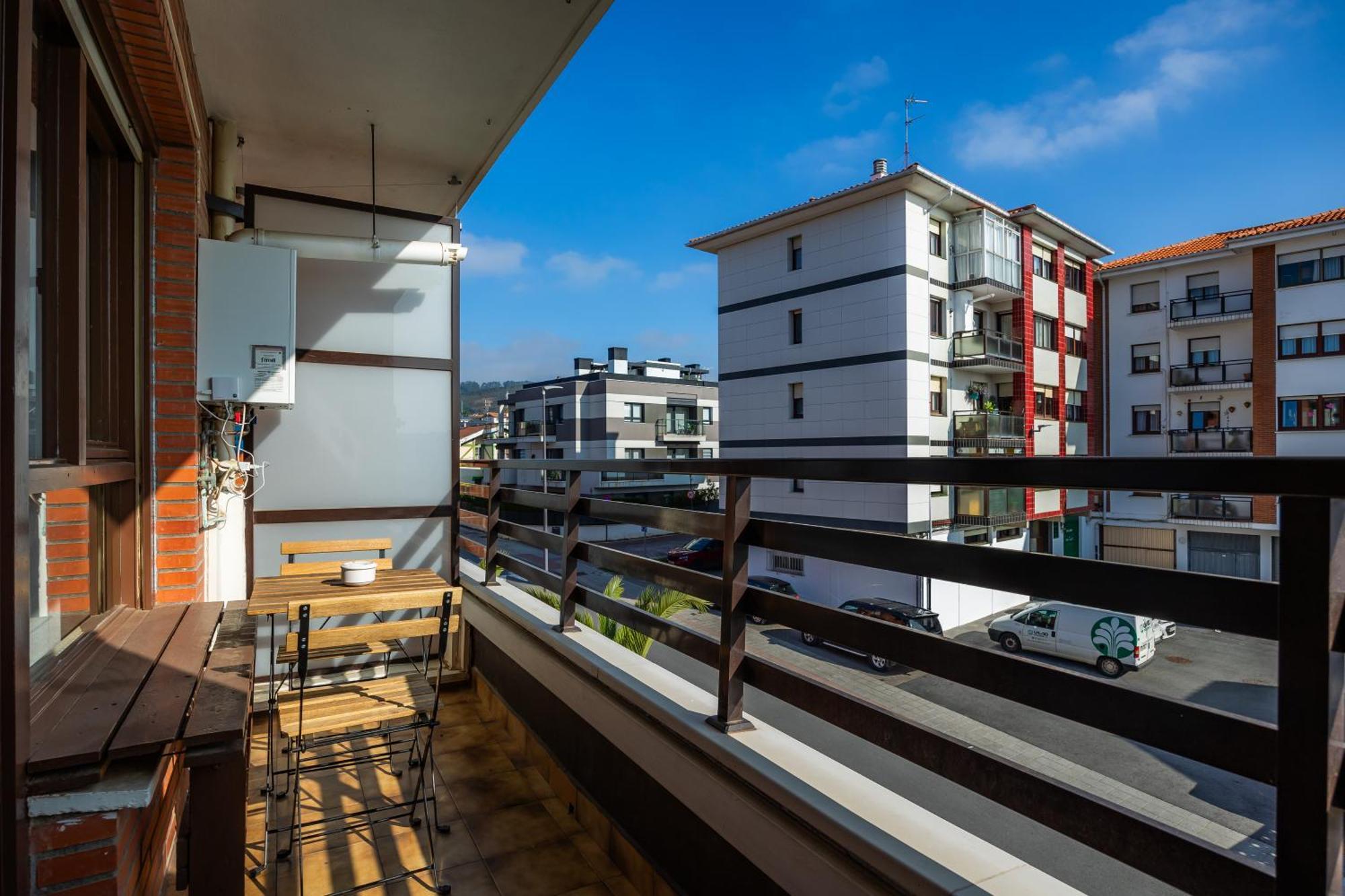 Berango Cozy Home Parking Exterior foto